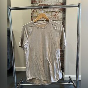 Lululemon Shirt Tan/Beige Size Medium Men’s